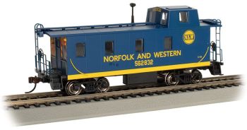 Streamlined Caboose with Offset Cupola - Norfolk Western #562832