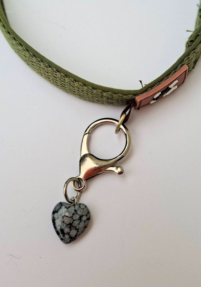 Snowflake Obsidian Crystal Heart Clip