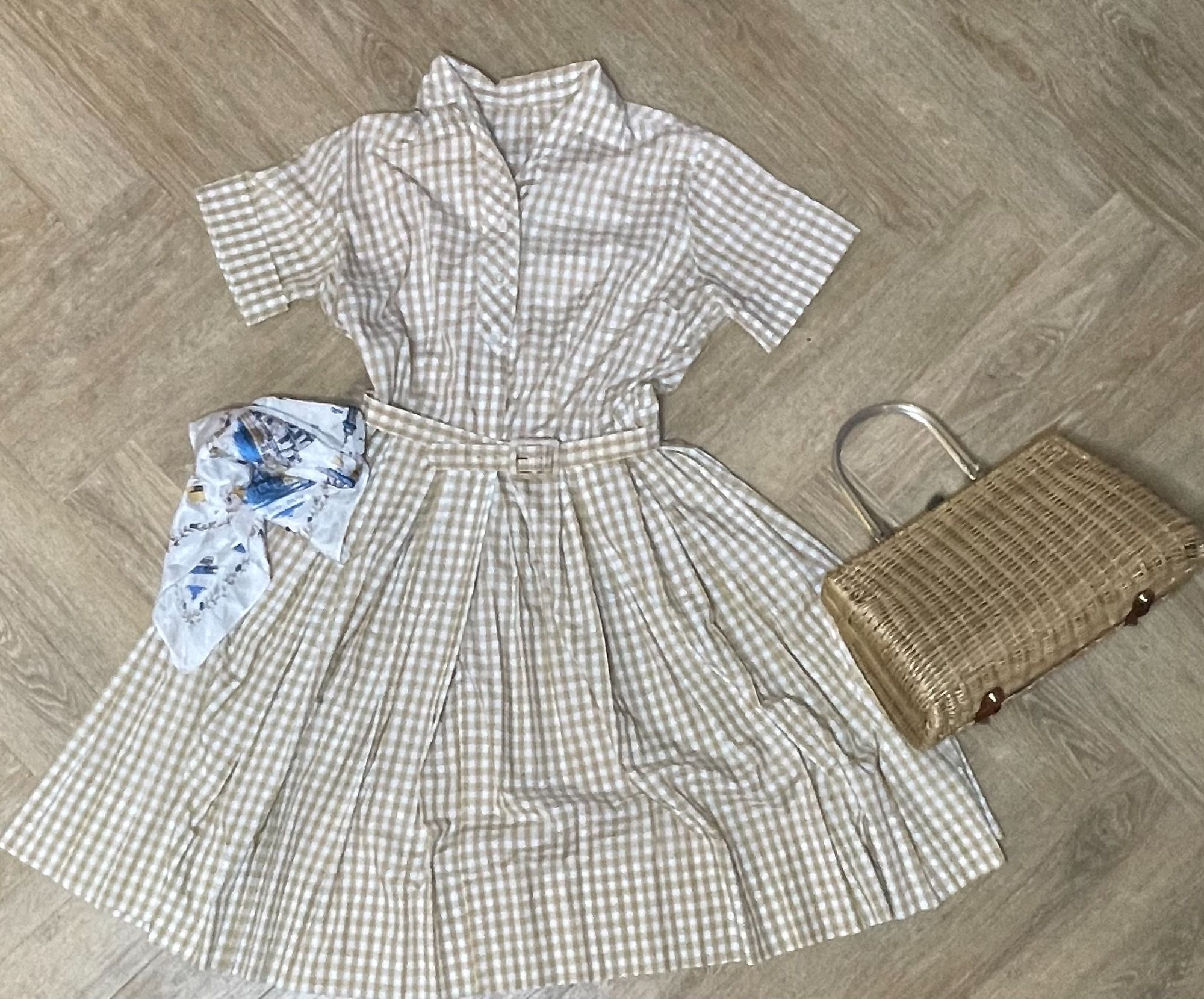 FIFTIES DRESS