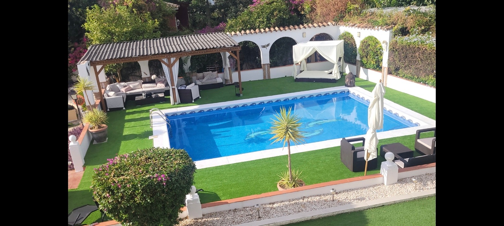 Poolside 2