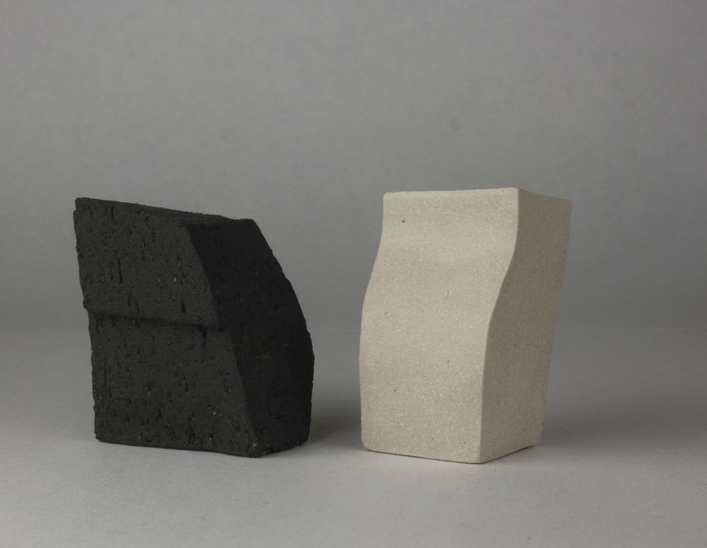 Salt and pepper pots     [SP-03]
