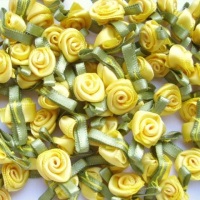 Mini Satin Ribbon Roses With Leaf 25mm - Yellow