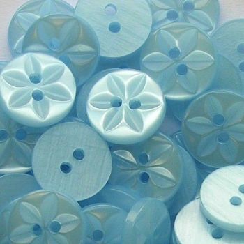 Round Star Buttons Size 18 - Baby Blue