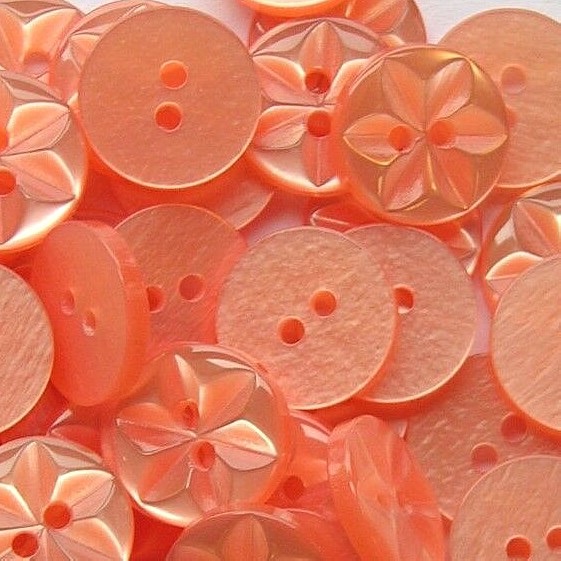 Round Star Buttons Size 18 - Peach