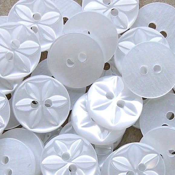 Round Star Buttons Size 22 - White
