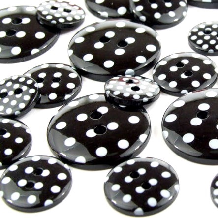 Round Spotty Buttons Size 36 - Black & White
