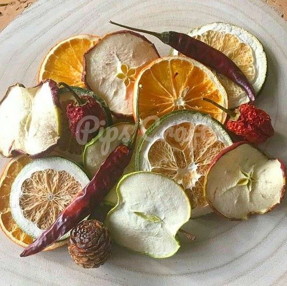 Dried Orange, Apple, Fruit Slices & Chilli - Christmas Wreath Making