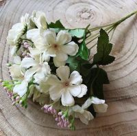 Beautiful Artificial Hydrangea Flowers - Cream