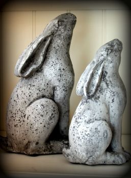 Reduced / Ex Display - Small Stone Effect Hare (28cm)