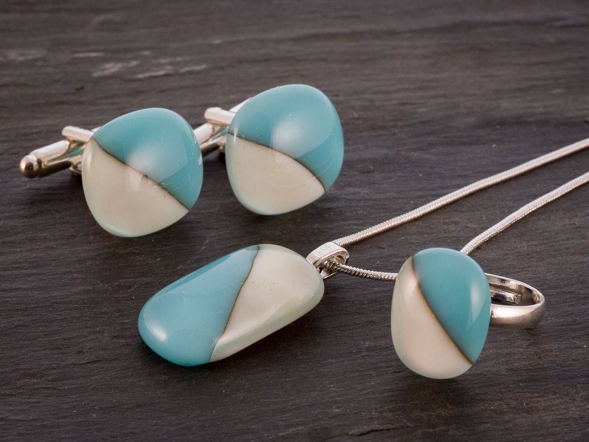 Subtle and stylish - this classy range of 'semaphore' jewellery in gorgeous coastal colours, reminiscent of the beach and seaside - turquoise and vanilla glass
