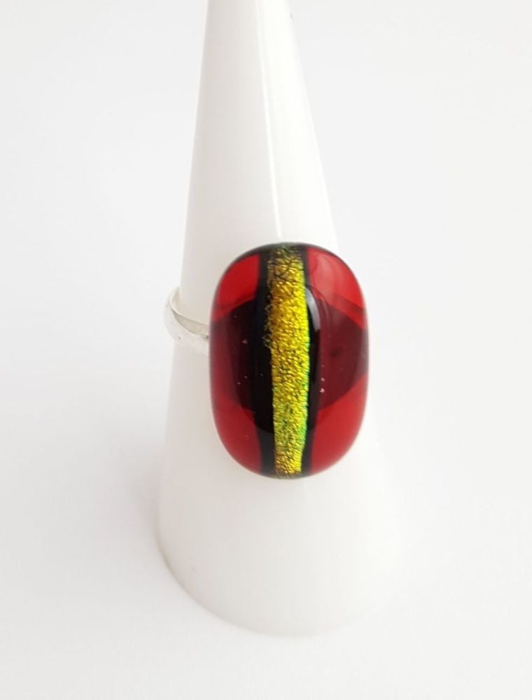 Dichroic stripe - Red with gold dichroic stripe ring