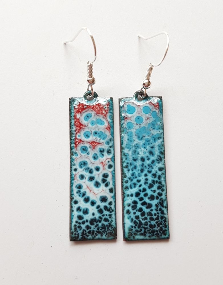Turquoise, white and poppy red fluid speckled earrings