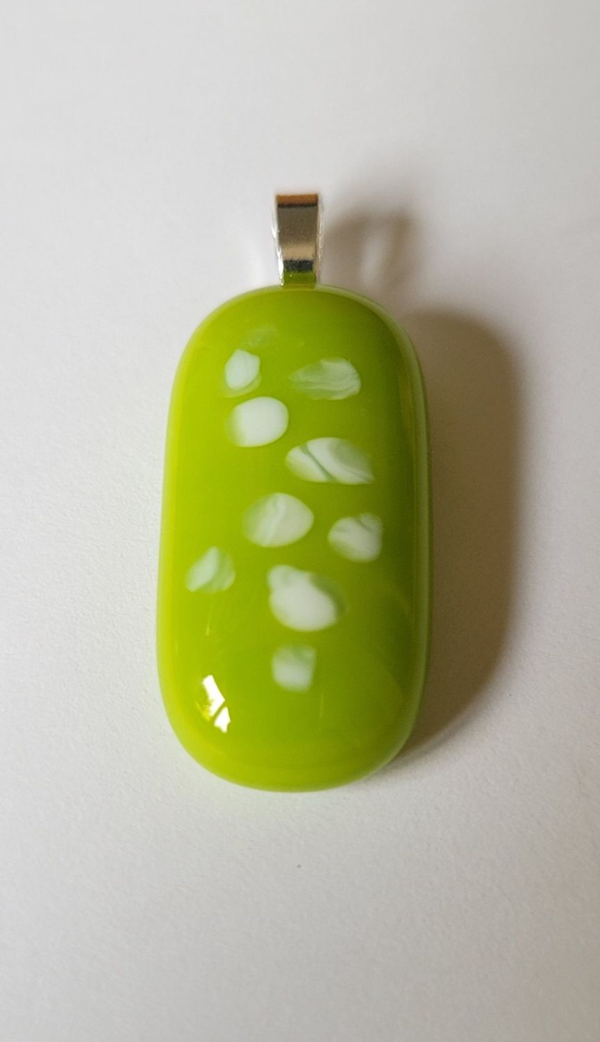 Lime and vanilla grains pendant