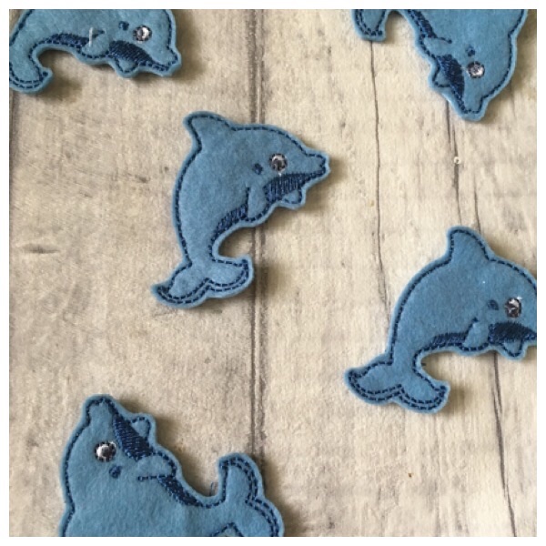 Dolphin feltie