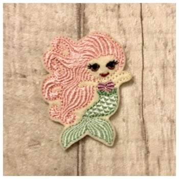 Mermaid feltie 1