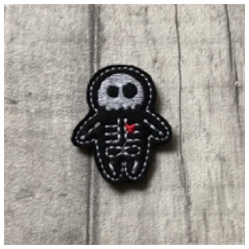Skeleton feltie