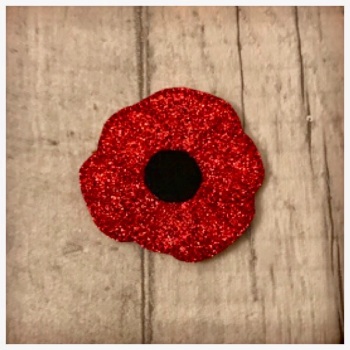 Poppy glitter feltie 2”