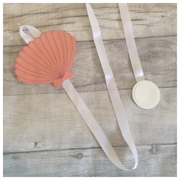 She’ll and pearl bow holder felties