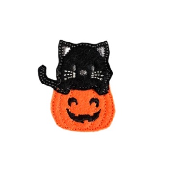 Cat On A Pumpkin Feltie