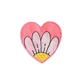 Daisy Heart Feltie Pink
