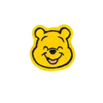 Smiling Pooh Feltie