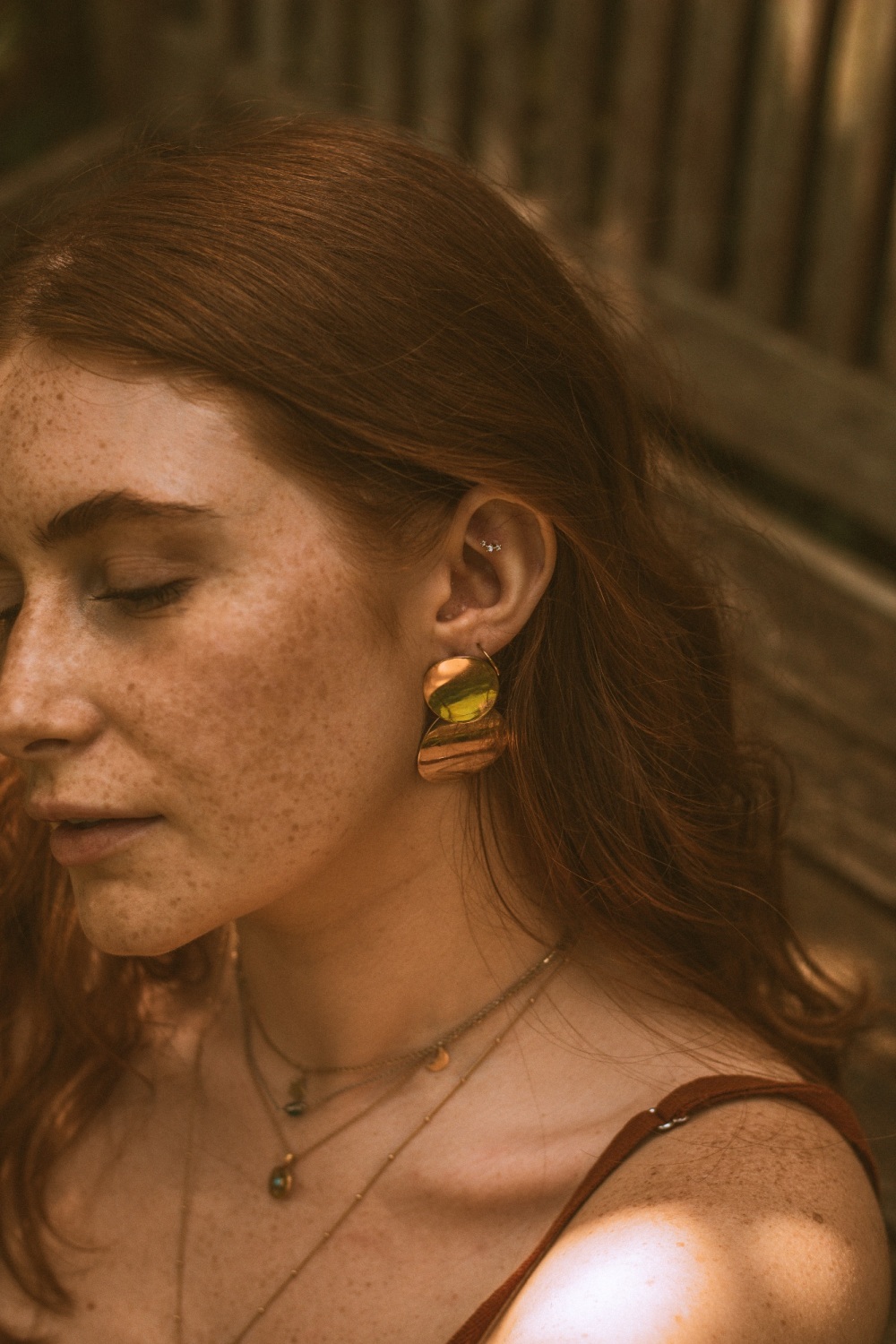 Gold Tone Minimal Circle Earrings