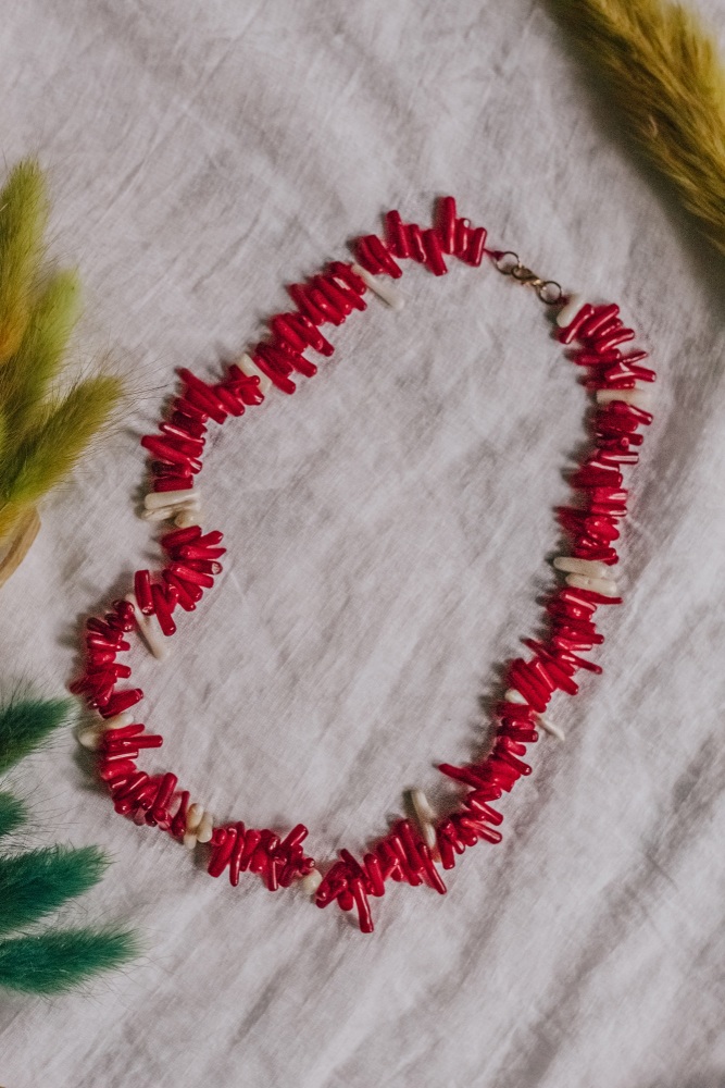Red and Cream Coral Contrasting Necklace