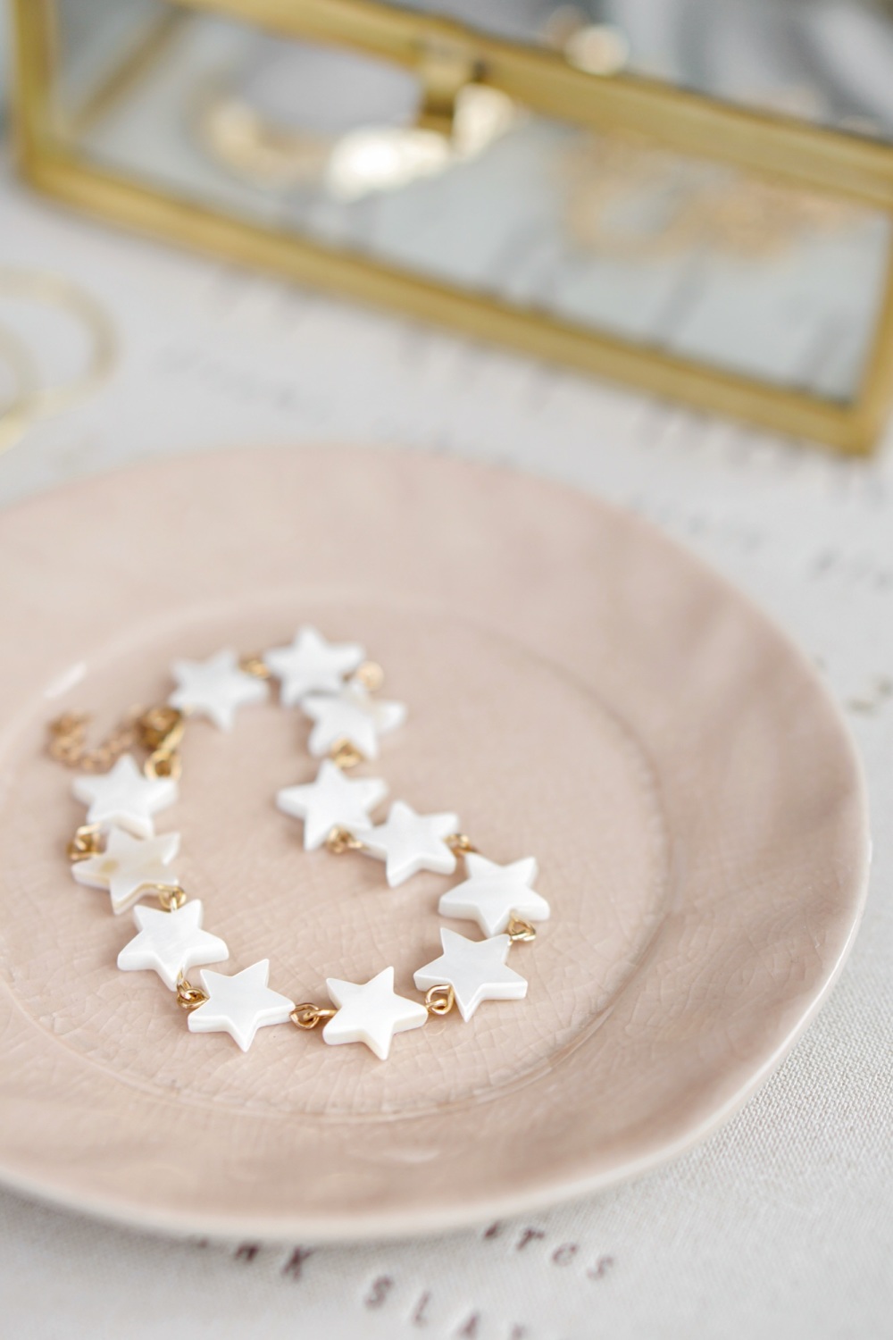 Gold Tone Mother of Pearl Star Bracelet