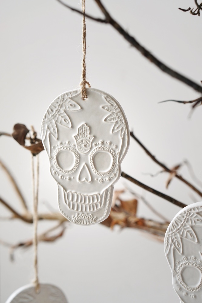 1pc Luxury Stoneware Cream Skull Tree Ornament Decoration in Gift Box