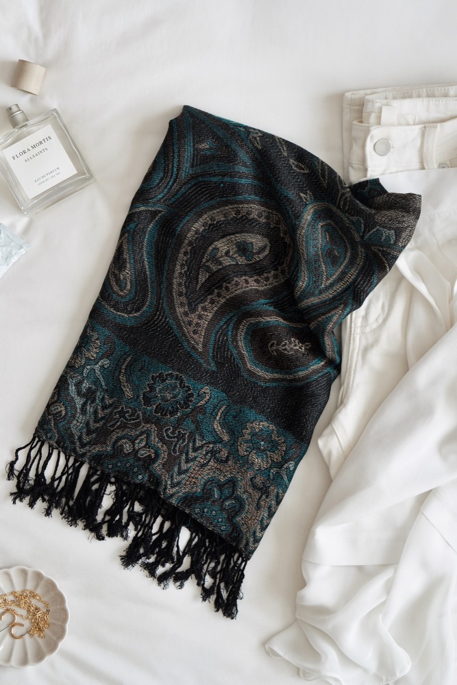Vintage Floral and Paisley Tassel Pashmina in Midnight