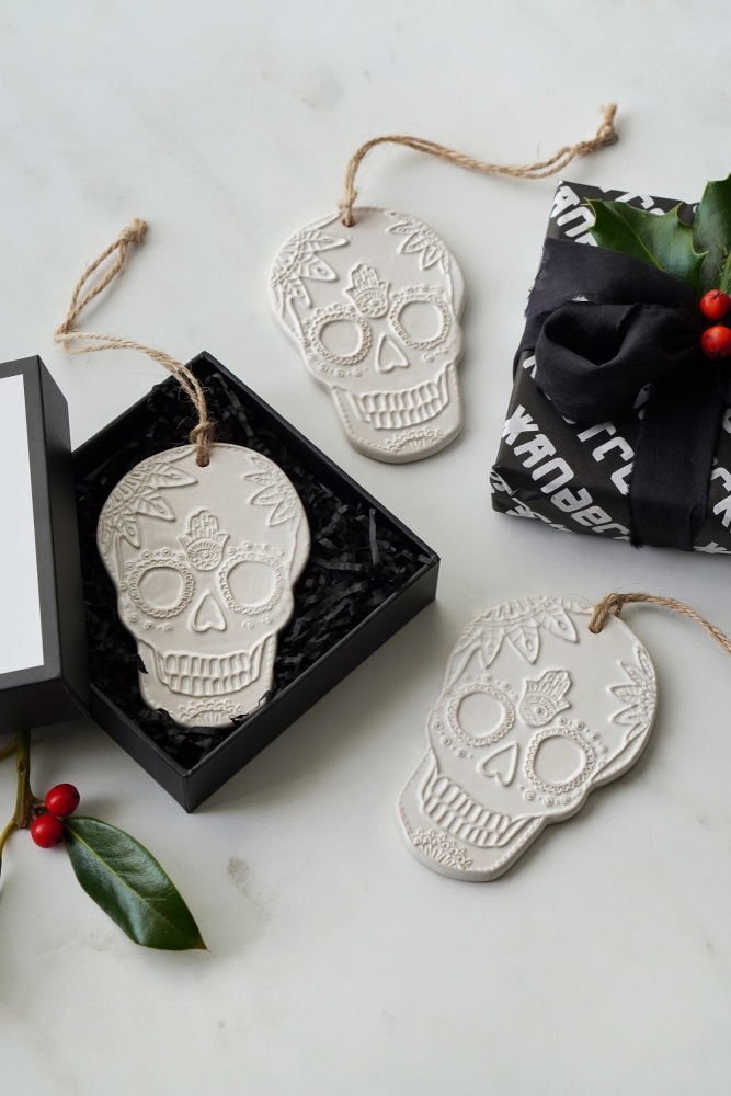3pcs Luxury Stoneware Cream Skull Tree Ornament Decoration in Gift Box