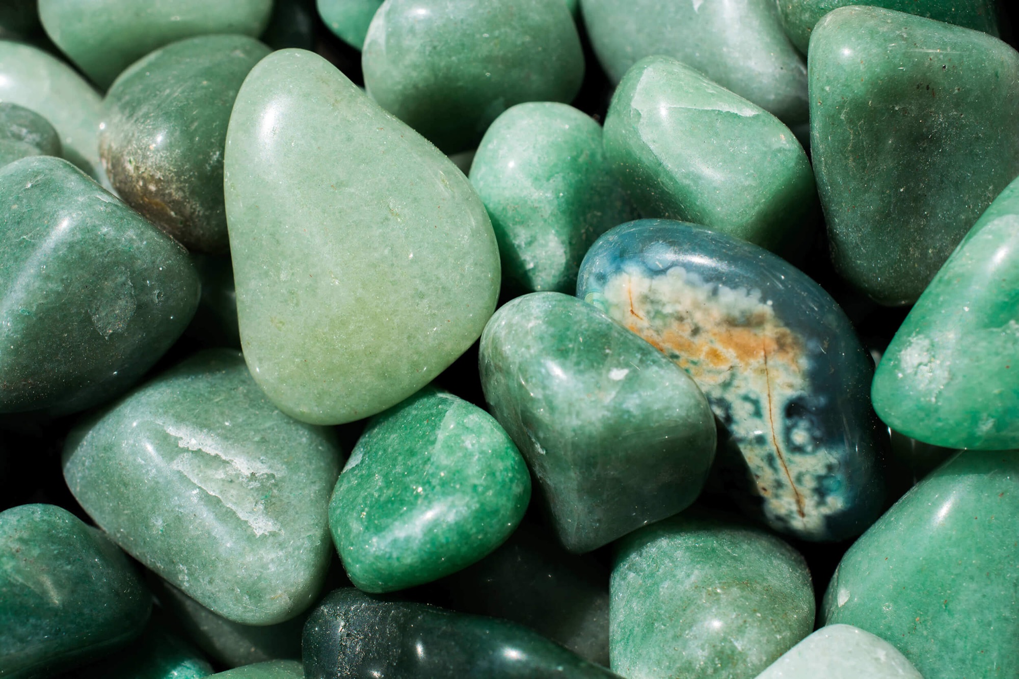 Discover the Beauty and Benefits of Green Aventurine: A Crystal Guide for The Home by Xander Kostroma