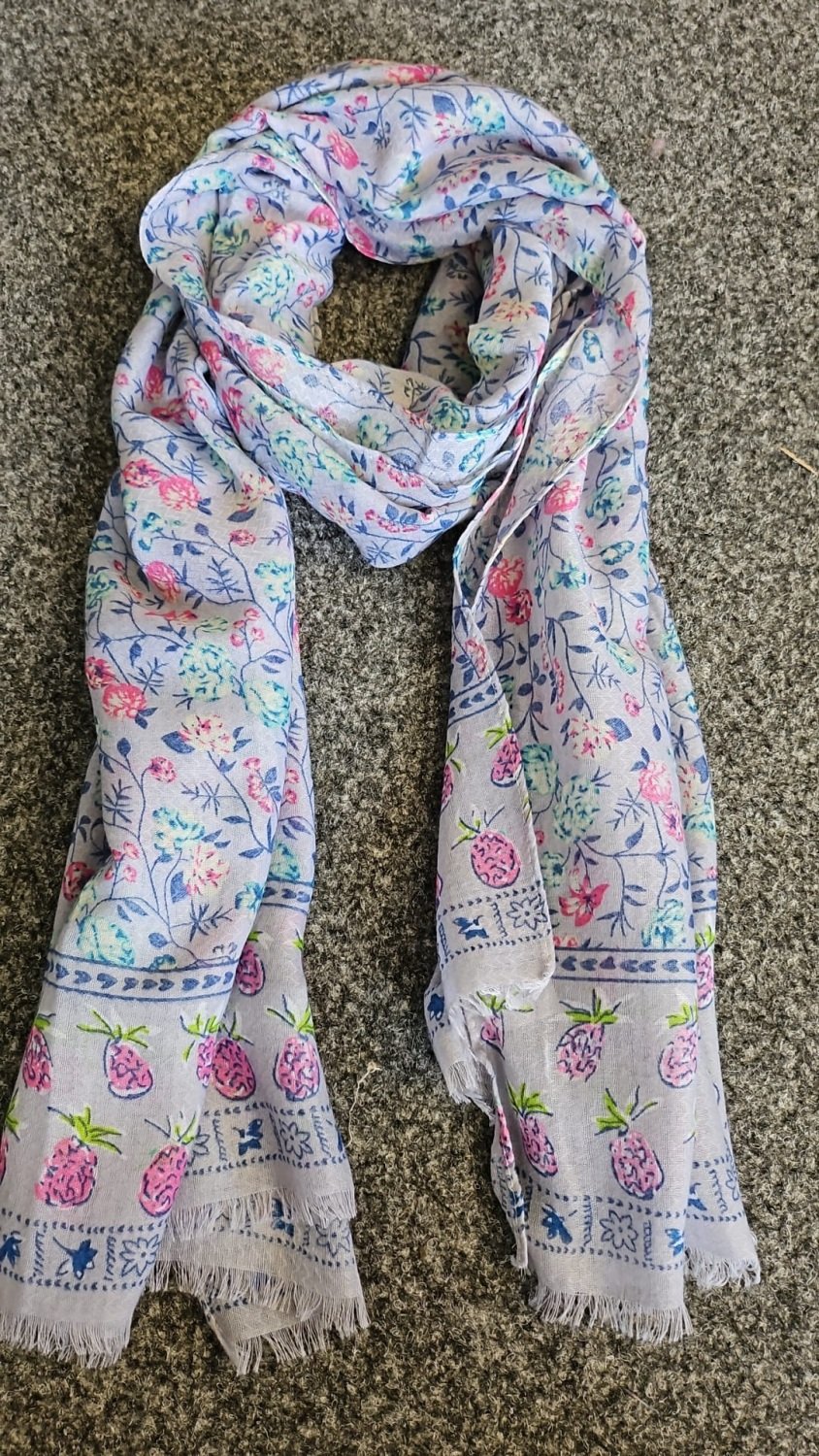 Intrigue Lavender Scarf