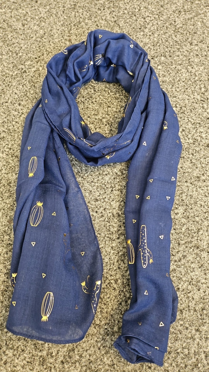 Intrigue Metallic Cactus Scarf