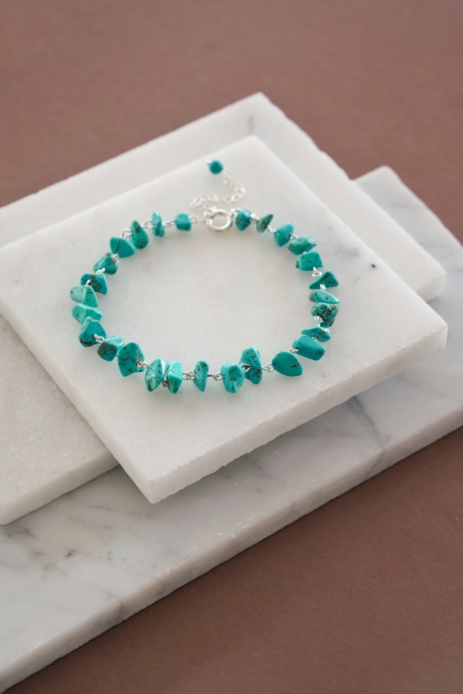 Mens Raw Turquoise Crystal Chip Bracelet