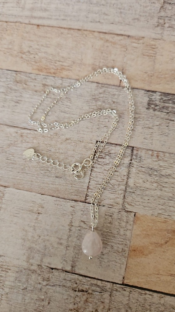 925 Sterling Silver & Rose Quartz Necklace