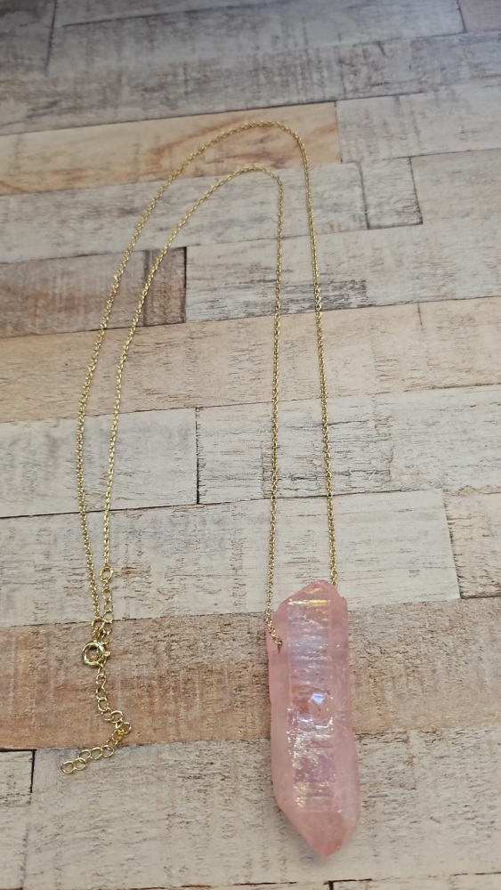 14ct Gold Plate & Soft Pink Agate Necklace