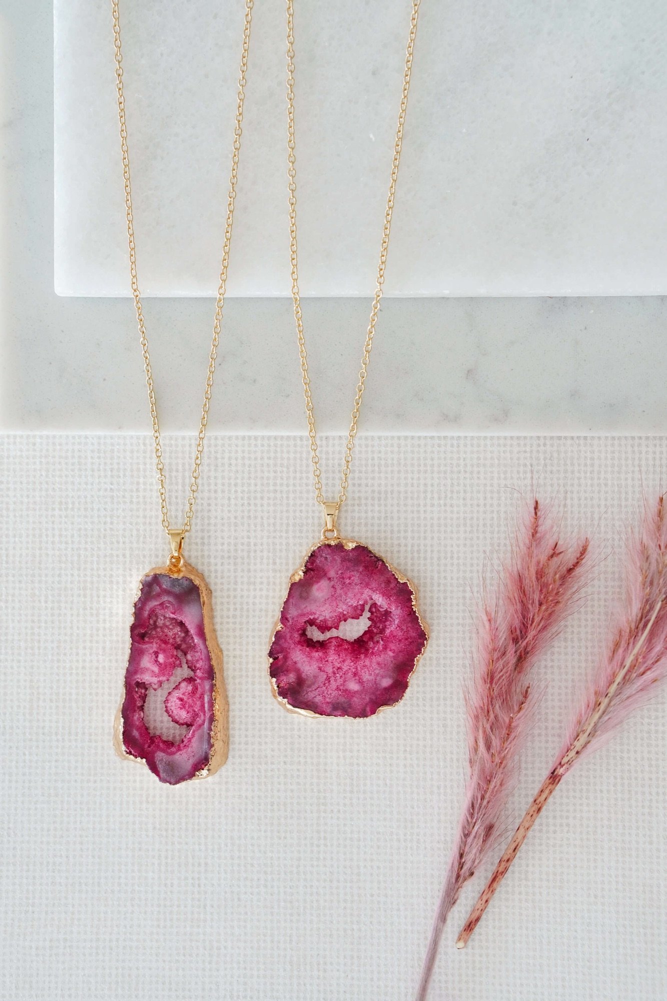 Shop All Burgundy Agate Jewellery by Xander Kostroma