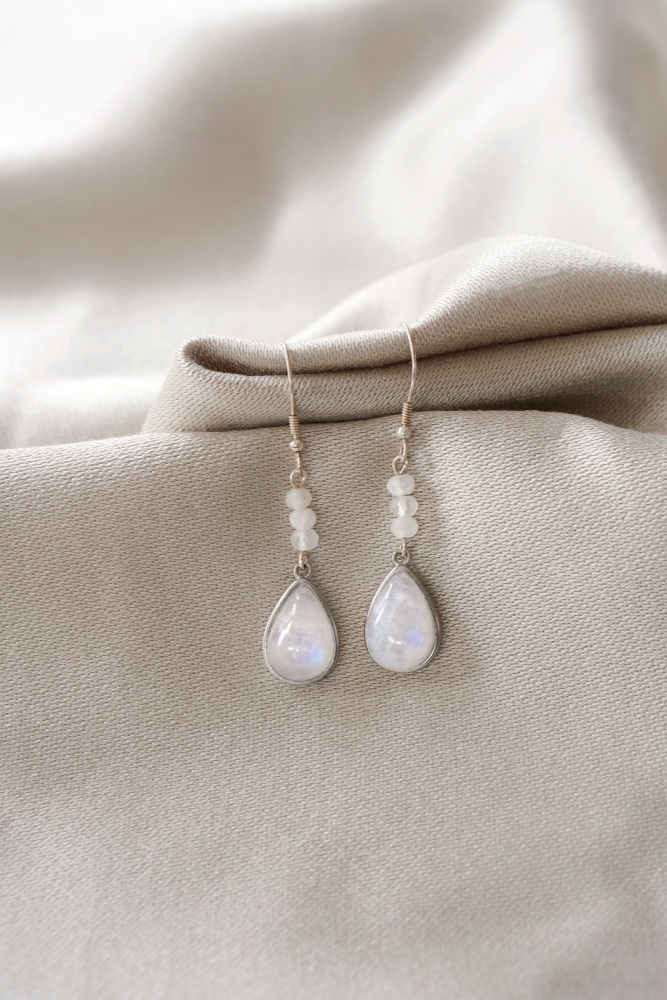 925 Sterling Silver Moonstone Teardrop Earrings