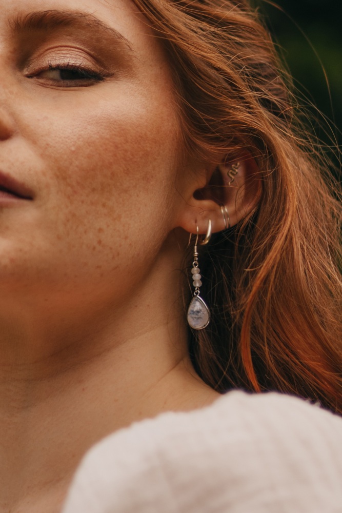 925 Sterling Silver Moonstone Teardrop Earrings