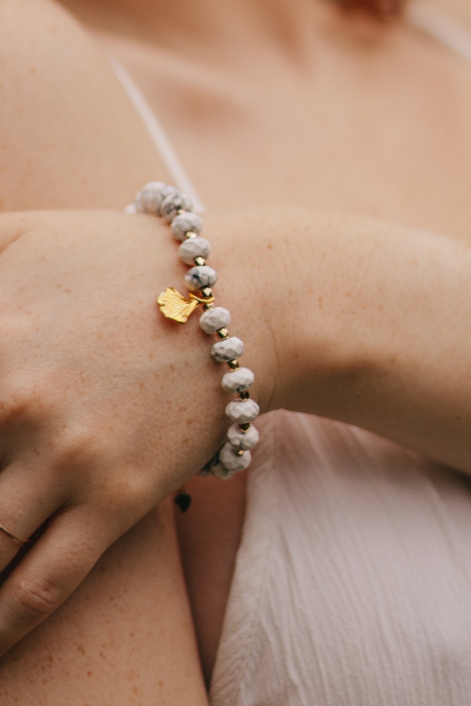 Howlite Crystal Bracelet with Gold Tone Ginkgo Leaf