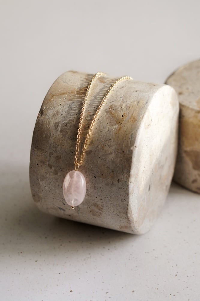 Rose Quartz Pendant Necklace