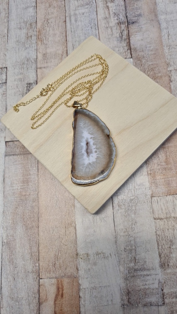 14ct Gold Plate Grey Agate Necklace