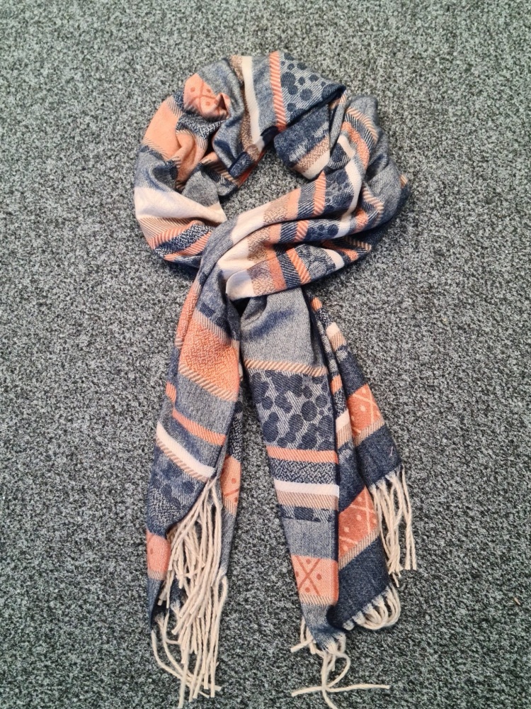 Intrigue Winter Pashmina