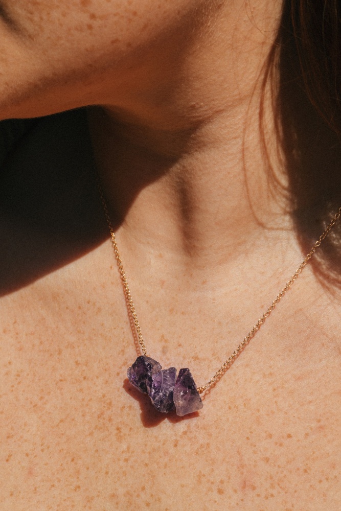 Gold Tone Raw Amethyst Pendant Necklace