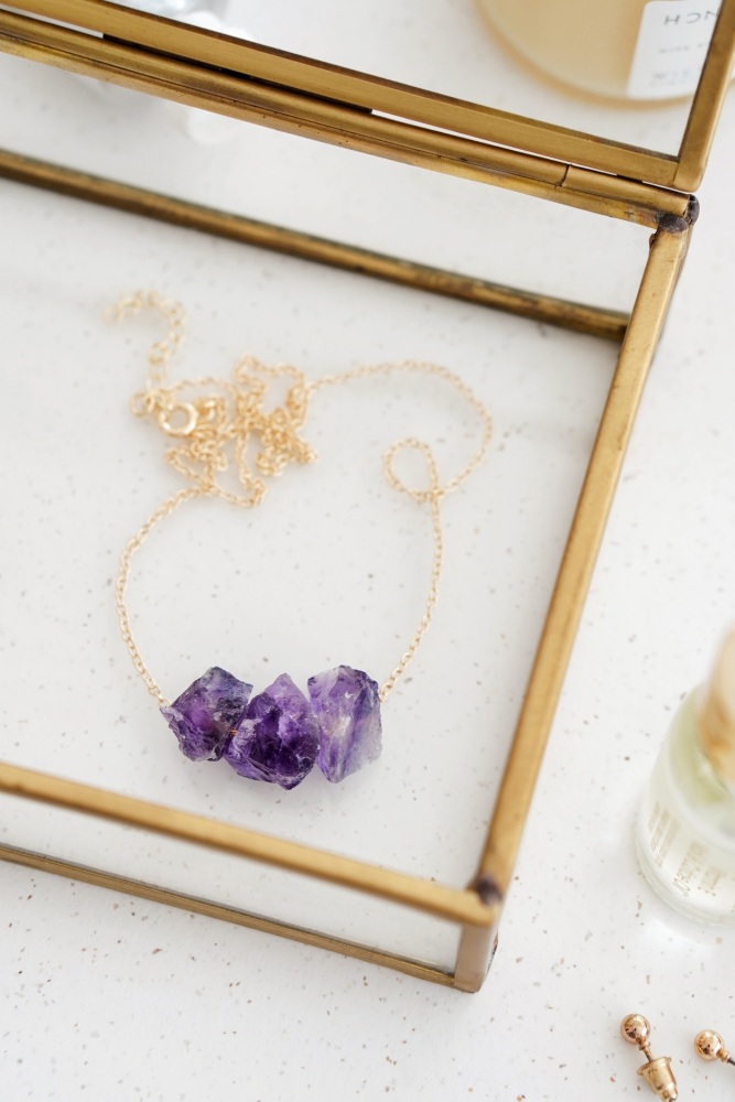 Gold Tone Raw Amethyst Pendant Necklace