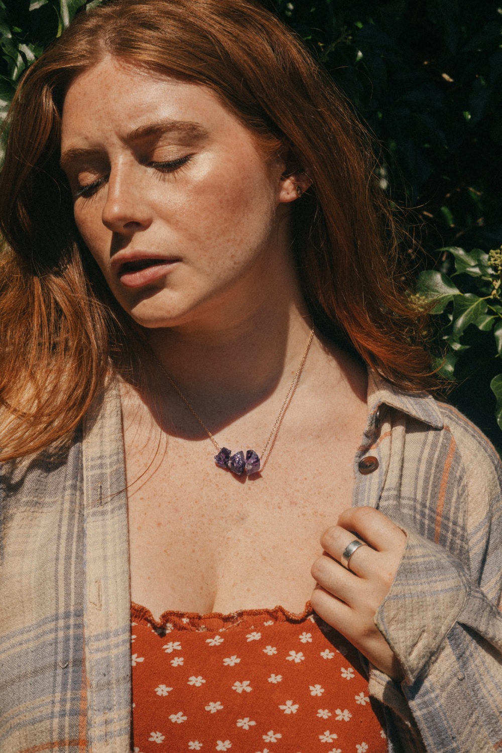 Gold Tone Raw Amethyst Pendant Necklace