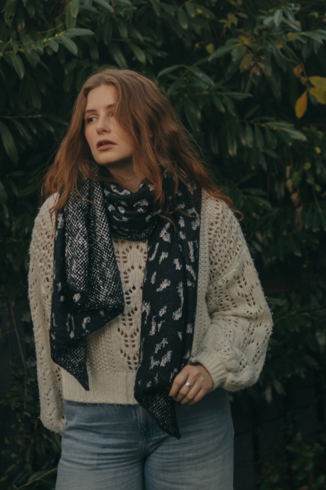 Metallic Leopard Wool Blend Knit Pashmina Scarf