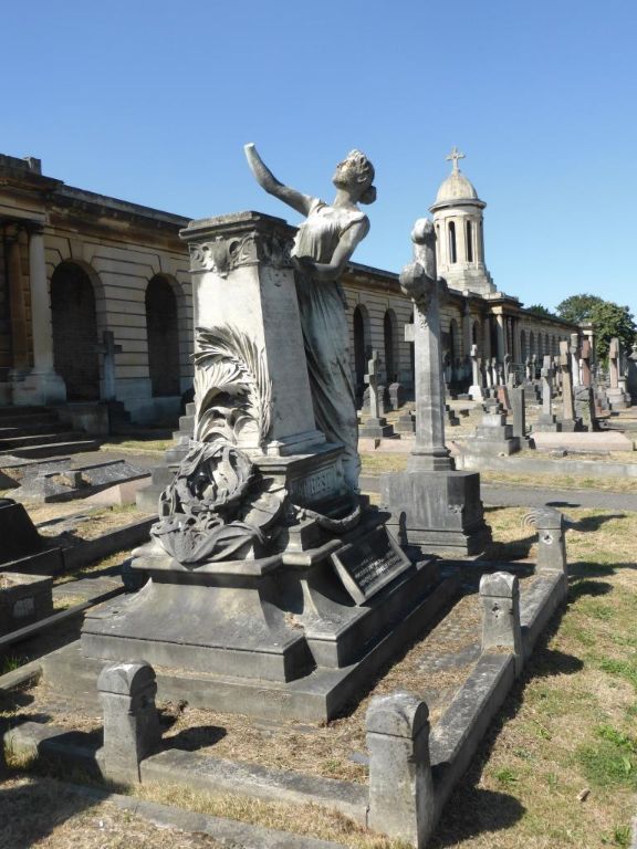 brompton cemetery