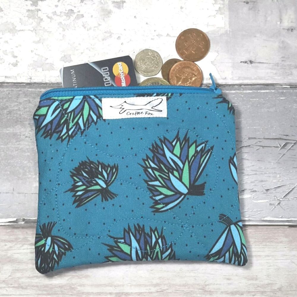 Blue chive small pouch